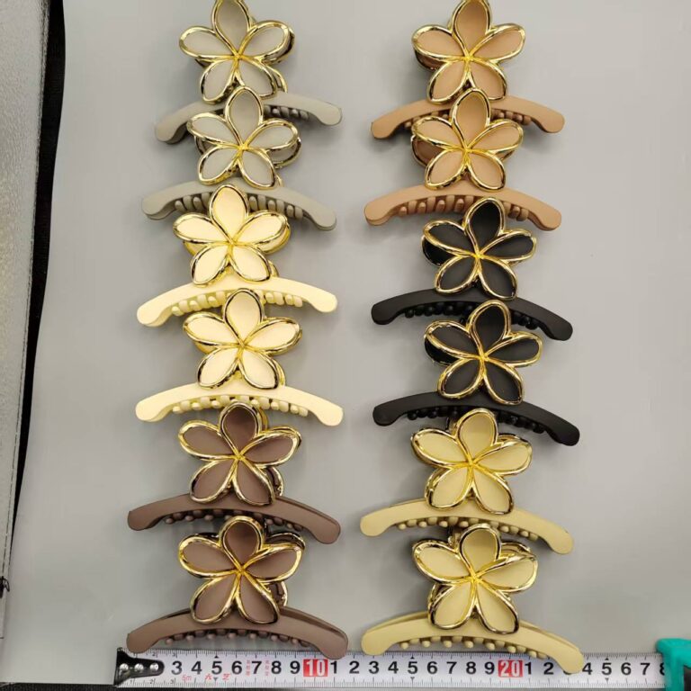 Gold-rimmed rubber-finish claw clip Gold-Edged Rubber Six Colors